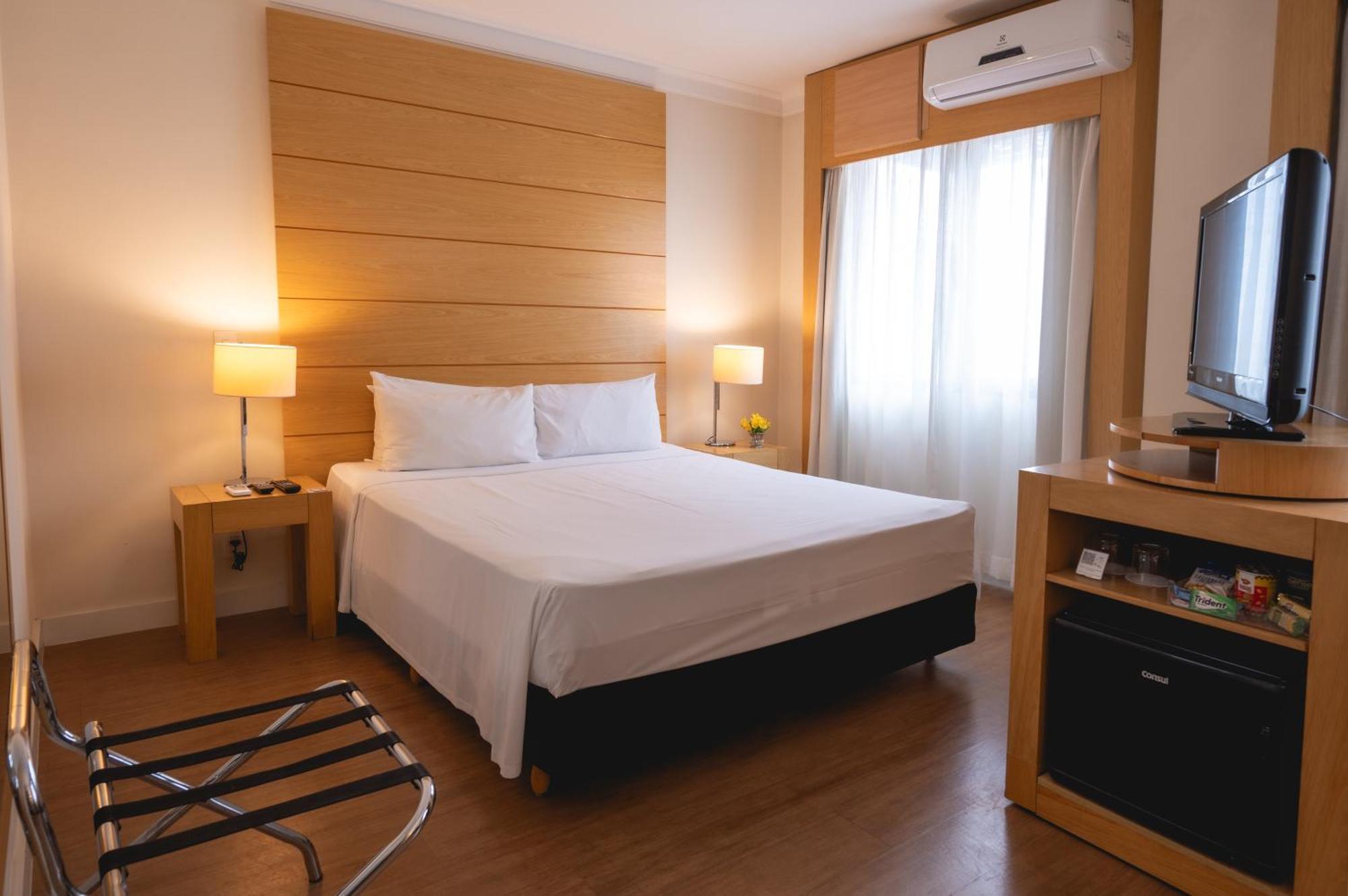 Hotel Esuítes Congonhas By Atlantica 4*